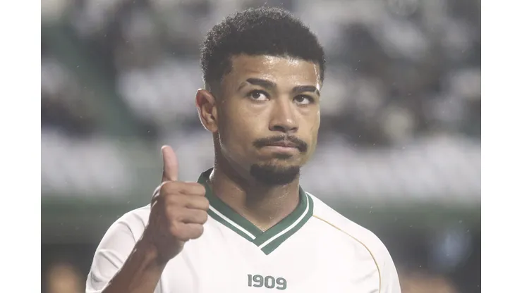 PR - CURITIBA - 14/05/2024 - BRASILEIRO B 2024, CORITIBA X GUARANI - Lucas Ronier jogador do Coritiba durante partida contra o Guarani no estadio Couto Pereira pelo campeonato Brasileiro B 2024. Foto: Gabriel Rosa Machado/AGIF