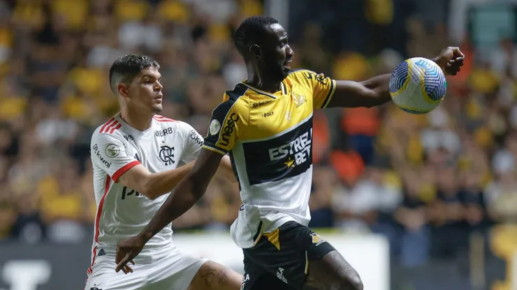 Bolasie jogador do Criciúma durante partida contra o Flamengo no Heriberto Hulse pelo Campeonato Brasileiro A 2024. Foto: Leonardo Hubbe/AGIF