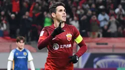 SHANGHAI, CHINA - DECEMBER 03: Oscar 8 of Shanghai Port celebrates after scoring from a penalty kick during the AFC Champions League Elite East Region match between Shanghai Port and Gwangju at Pudong Football Stadium on December 3, 2024 in Shanghai, China. PUBLICATIONxNOTxINxCHN Copyright: xVCGx 111534432766