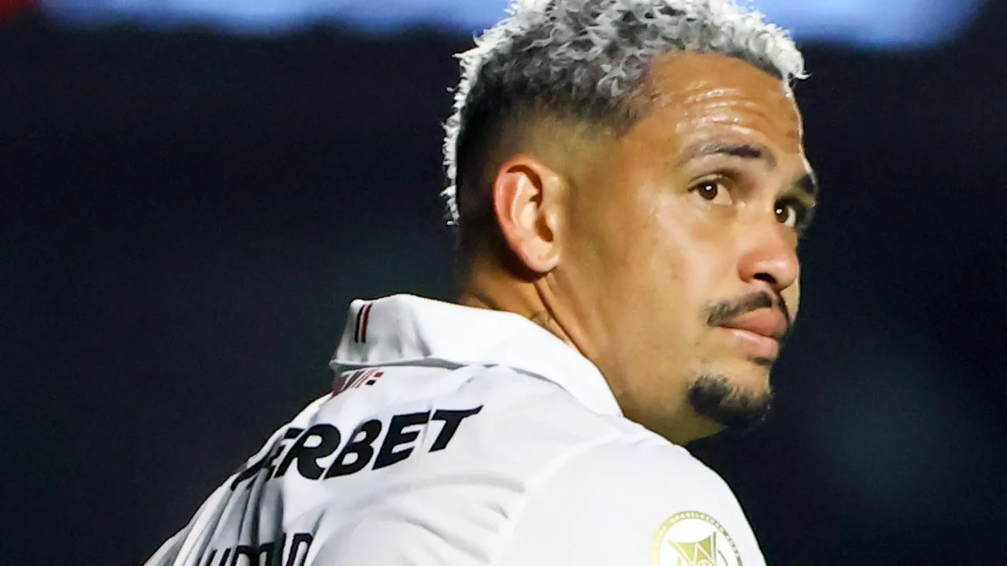 Luciano jogador do Sao Paulo lamenta durante partida contra o Juventude no estadio Morumbi pelo campeonato Brasileiro A 2024. Foto: Joisel Amaral/AGIF
