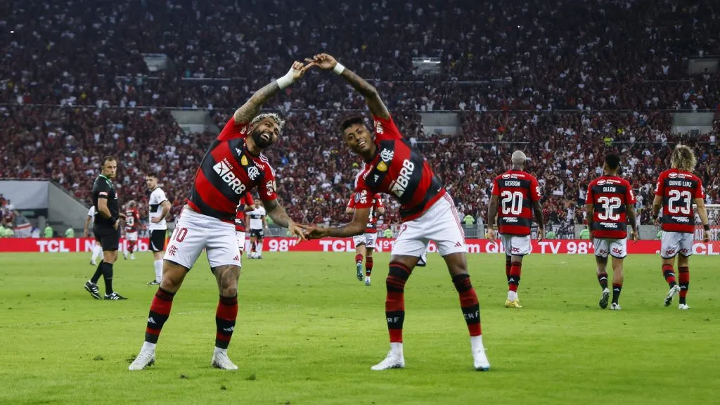 Bruno Henrique abre o jogo sobre saída de Gabigol – Foto: Wagner Meier/Getty Images
