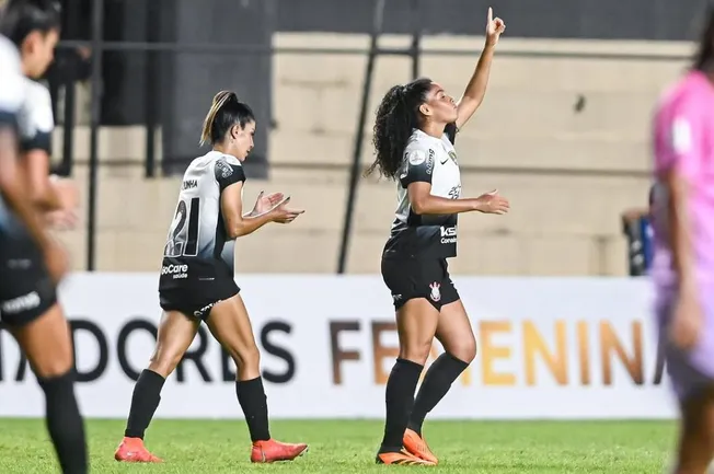 Yasmin, do Corinthians, comemora seu golaço contra o Adiffem (VEN) pela Libertadores 2024.                          Foto: Staff Images Woman/CONMEBOL