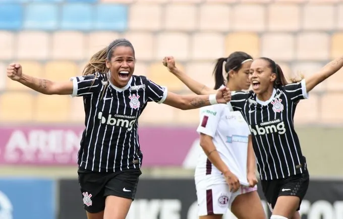 Vic Albuquerque, artilheira das Brabas renova com o Timão por mais duas temporadas.                                    Foto: Rodrigo Gazzanel / Agência Corinthians