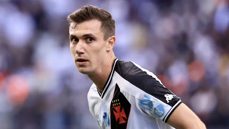 Lucas Piton pelo Vasco em 2024. Foto: Marcello Zambrana/AGIF