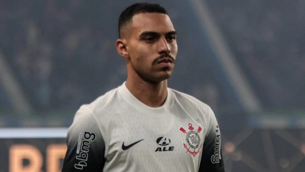 Matheuzinho foi vendido pelo Flamengo – Foto: Robson Mafra/AGIF