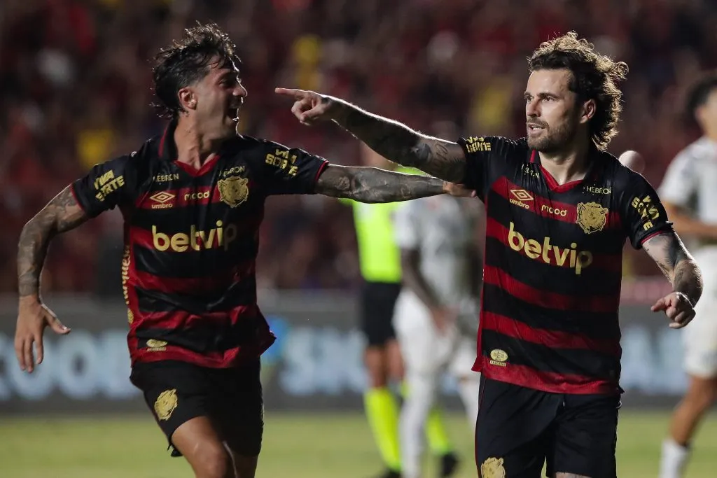 Lucas Lima comemora gol diante do Santos. Foto: Rafael Vieira/AGIF