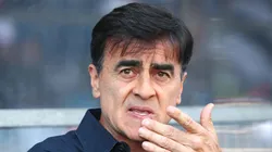 Gustavo Quinteros, treinador do Vélez, na mira do Peixe.