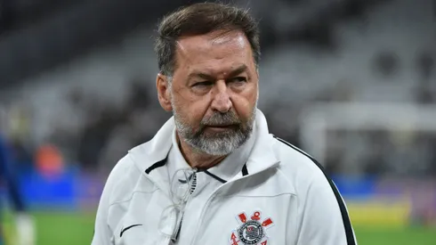 Augusto Melo abre negociações no Corinthians com Grupo City para fechar com atacante