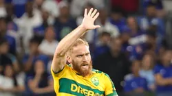 Pitta durante duelo contra o Cruzeiro. Foto: Gilson Lobo/AGIF