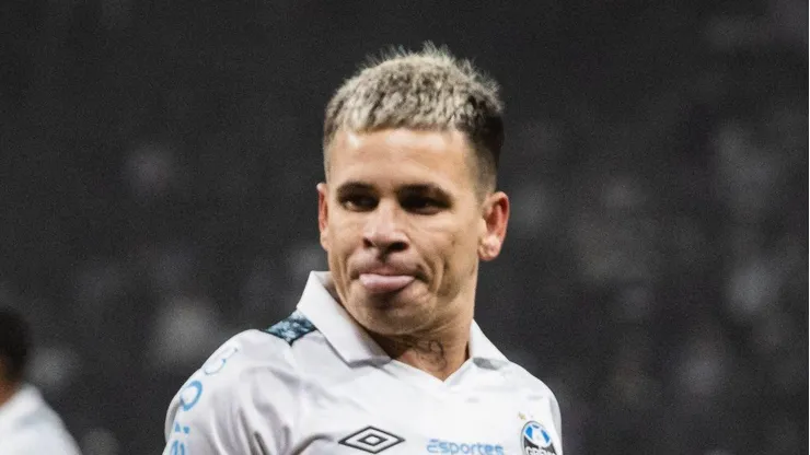 Soteldo durante jogo do Tricolor contra o Corinthians.