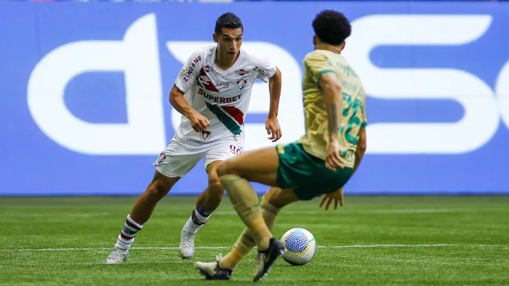 Serna jogador do Fluminense durante partida contra o Palmeiras pelo Campeonato Brasileiro A 2024. Foto: Marco Miatelo/AGIF