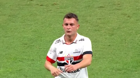 Santiago Longo não conseguiu se firmar até agora no SPFC. Foto: Reprodução/Premiere