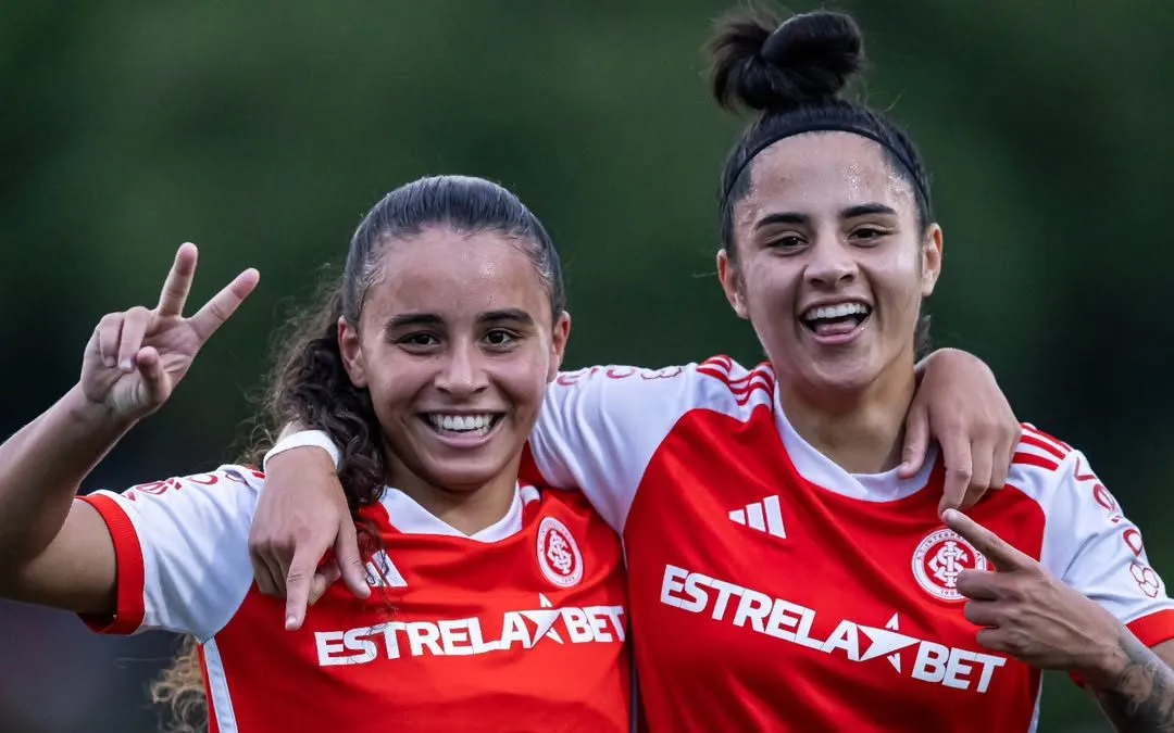 Dupla dinâmica, Gabi Inácio e Analuyza responsável pela tabelinha perfeita que resultou em um dos golaços do Inter na vitória sobre o Botafogo. Foto:  Jhony Inácio/Ag. Paulistão