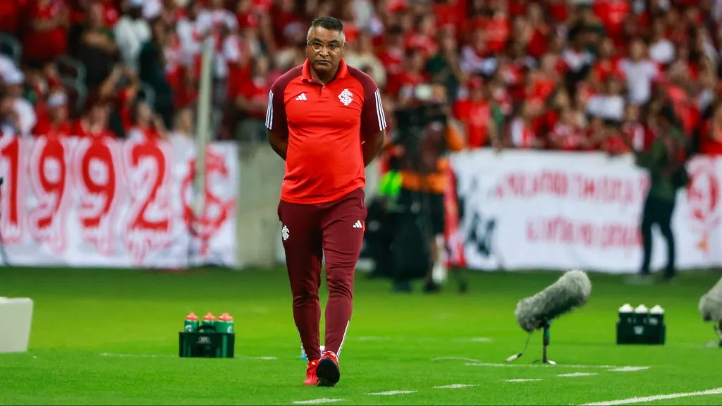 Roger Machado admite queda do rendimento da equipe – Foto: Luiz Erbes/AGIF