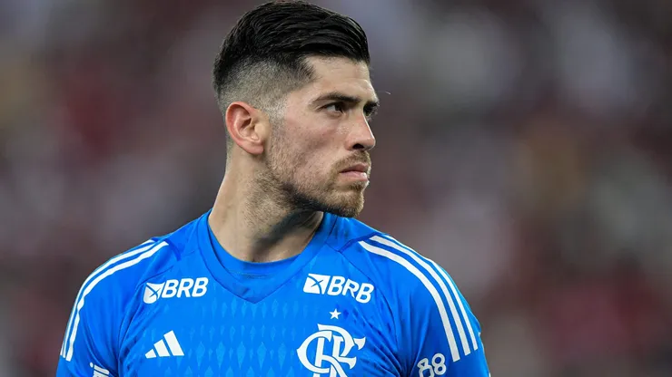 Rossi vê torcida pedir sua saída em 2025
