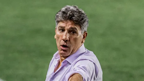 Renato Gaúcho durante partida na Vila Belmiro.