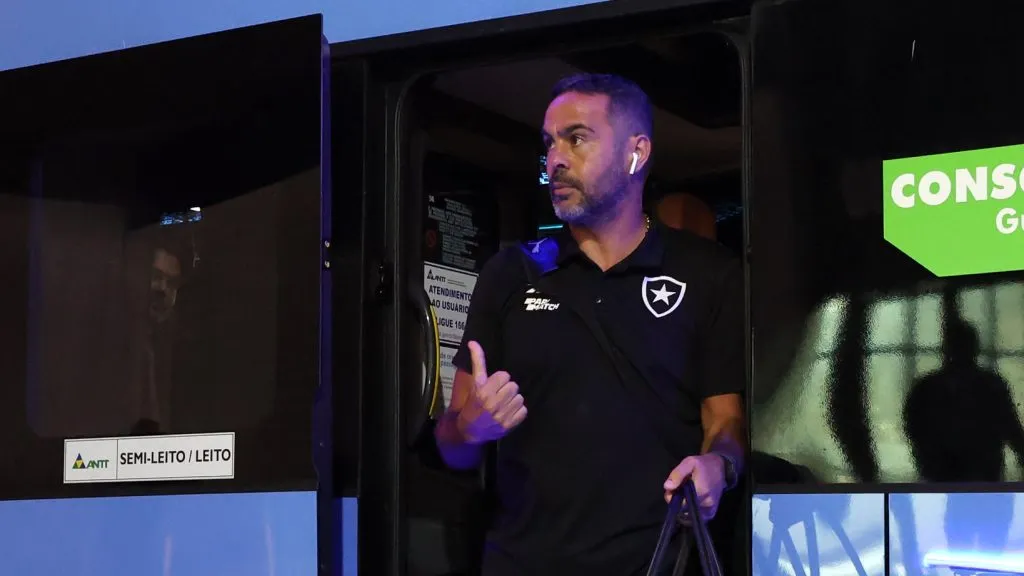 Artur Jorge tem proposta para deixar o Botafogo – Foto: Vítor Silva/Botafogo