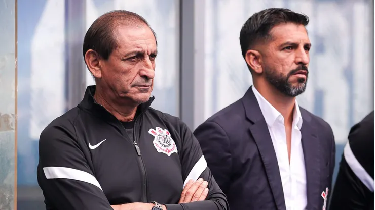 Ramón Díaz e comissão técnica do Corinthians concordaram com saídas de Matheus Araújo e Caetano