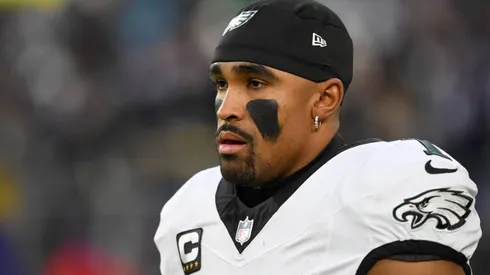 Hurts perde peça-chave e vê sonho do Super Bowl ameaçado