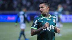 Atacante pode rescindir o contrato com a equipe