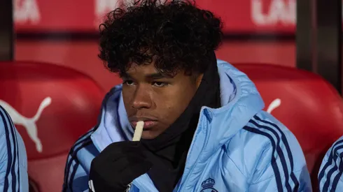 Endrick no banco de reservas em partida entre Girona e Real Madrid, pela La Liga. Foto: Leonardo Gerzon