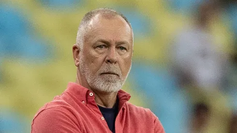 Mano Menezes acompanha Fluminense em partida - Foto: IMAGO / ZUMA Press Wire