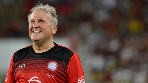Zico em jogo comemorativo no Maracanã. Foto: Thiago Ribeiro/AGIF