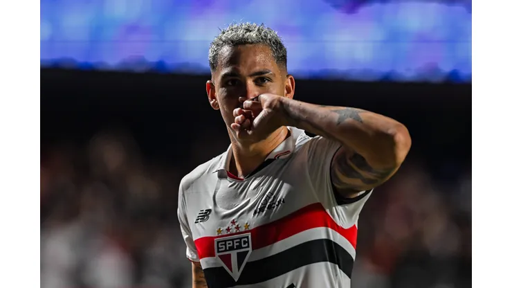 Luciano no Santos? Atacante comunica decisão no São Paulo - Photo: Maurício Rummens/Fotoarena