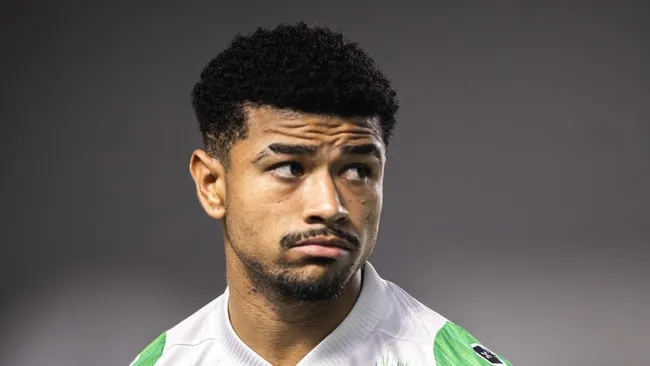 Foto: Abner Dourado/AGIF – Lucas Ronier deve ser maior venda da história do Coxa e negócio com o Alvinegro é descartado.