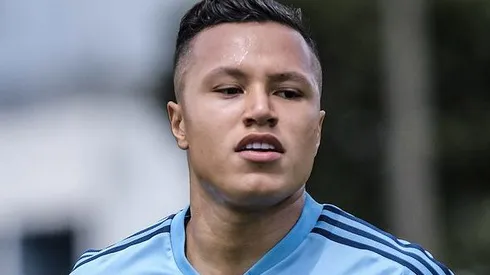 Marlon em treino do Cruzeiro - Foto: Gustavo Aleixo/Cruzeiro