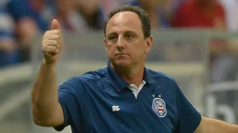 Goleiro do Atlético-MG pode aceitar a oferta para trabalhar com Ceni.