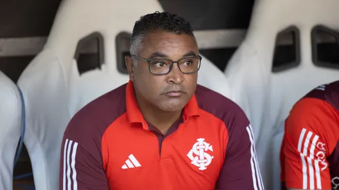 Roger Machado tecnico do Internacional durante partida contra o Fortaleza. Foto: Baggio Rodrigues/AGIF