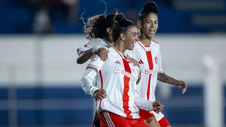 Internacional e Ferroviária brigaram até o último minuto pela vaga na final da Copinha Feminina, mas as Gurias Coloradas venceram de virada