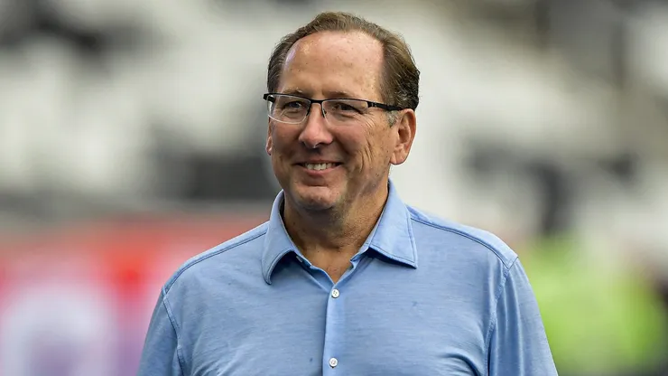 John Textor dá uma ajudando no Santos para chegada de reforço