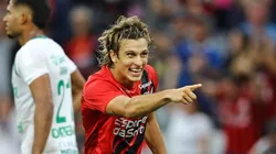 Canobbio comemorando gol na Ligga Arena.