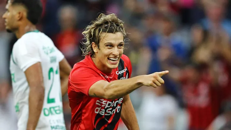 Canobbio comemorando gol na Ligga Arena.
