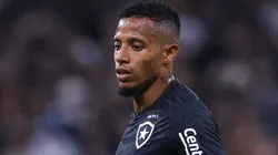 Tchê Tchê está com futuro indefinido para a temporada de 2025
