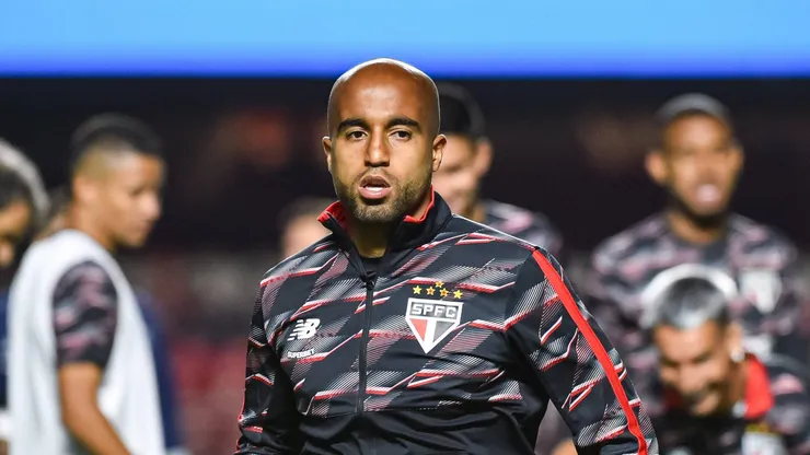 Lucas Moura seria titular em muitas equipes do Brasil.