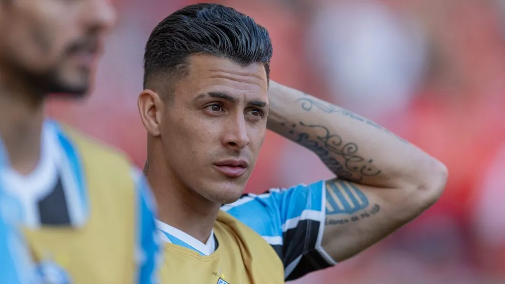 Pavón pode estar de saída do Grêmio – Foto: Liamara Polli/AGIF