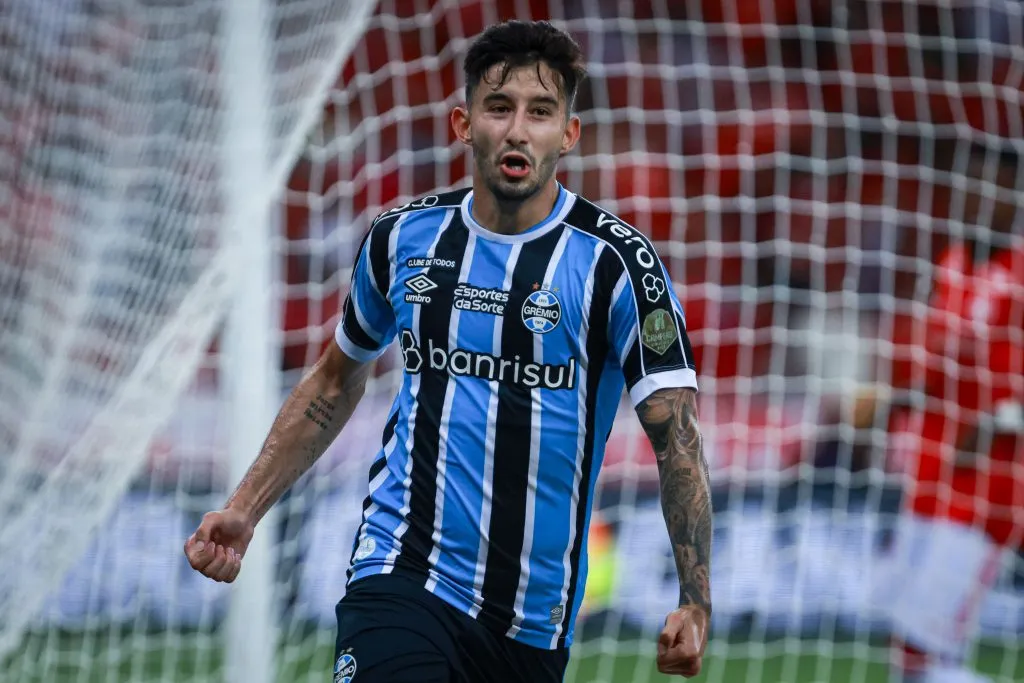 Villasanti jogador do Grêmio