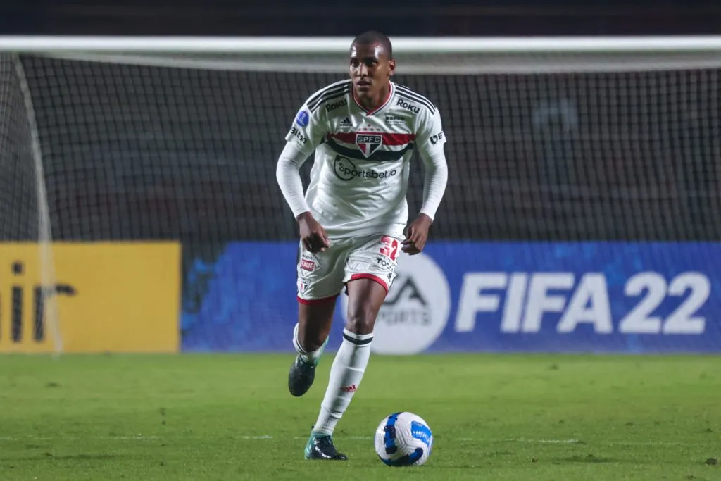 Luizão em partida pelo São Paulo. Foto: Marcello Zambrana/AGIF