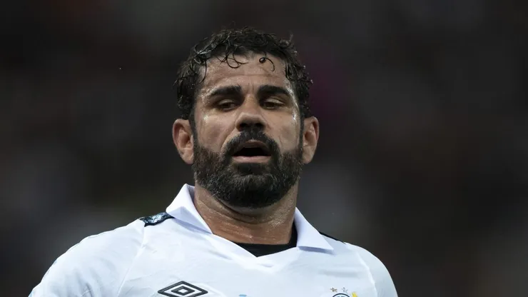 Diego Costa em ação pelo Grêmio