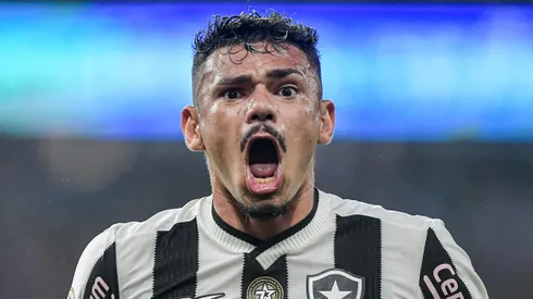 Atacante estava na mira - Foto: Thiago Ribeiro/AGIF.