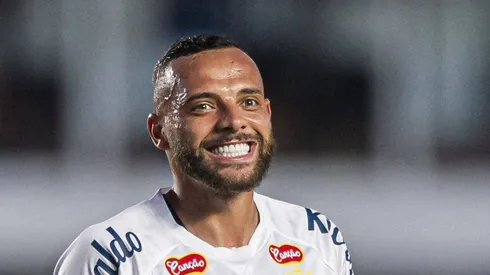 Guilherme em ação em jogo do Peixe no Paulistão 2024.