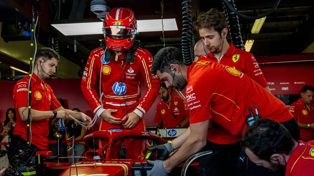 Leclerc e Ferrari em Abu Dhabi