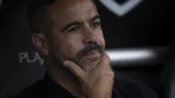 Artur Jorge técnico do Botafogo durante partida pelo Campeonato Brasileiro A 2024. Foto: Jorge Rodrigues/AGIF