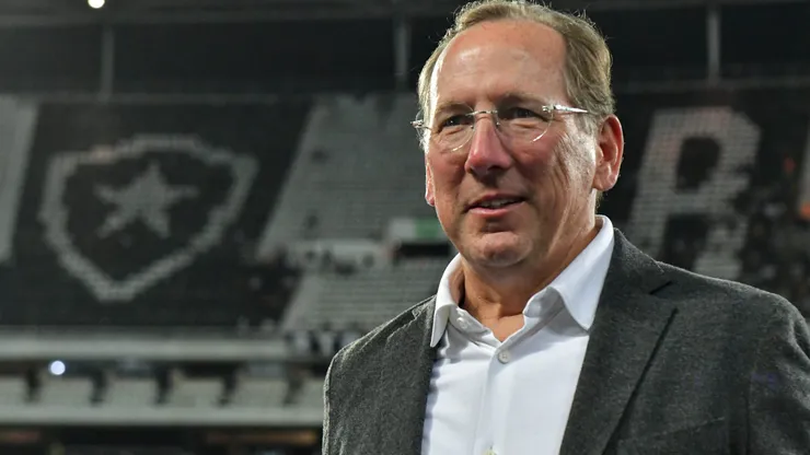 Botafogo prepara reformulação no elenco: até 35 milhões de euros podem ser investidos em reforços