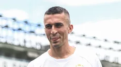 Apresentação do meio-campista na Vila Belmiro.