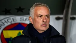 Mourinho no comando de um dos maiores clubes da Turquia.