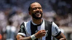 Memphis Depay comemorando gol durante partida entre Corinthians e Cruzeiro, na Neo Química Arena, pelo Campeonato Brasileiro Foto: Juliana Ricardo